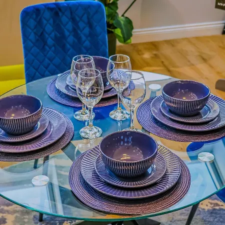 Deja Blue Luxury By Altoluxoexperience Short Lets & Serviced With Free Wifi & Parking *