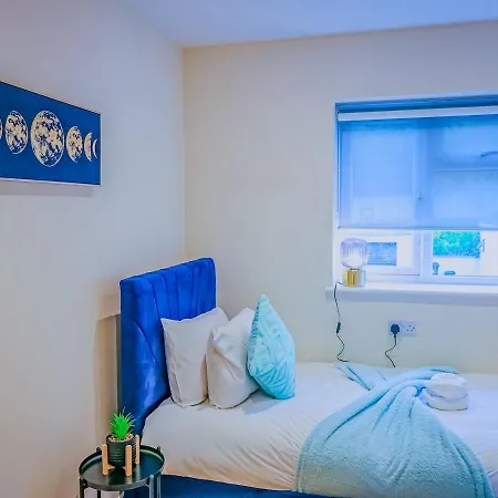 Deja Blue Luxury By Altoluxoexperience Short Lets & Serviced With Free Wifi & Parking *