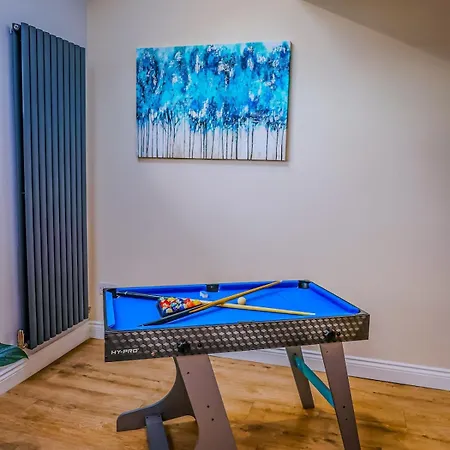 Holiday home Deja Blue Luxury By Altoluxoexperience Short Lets & Serviced With Free Wifi & Parking Bristol