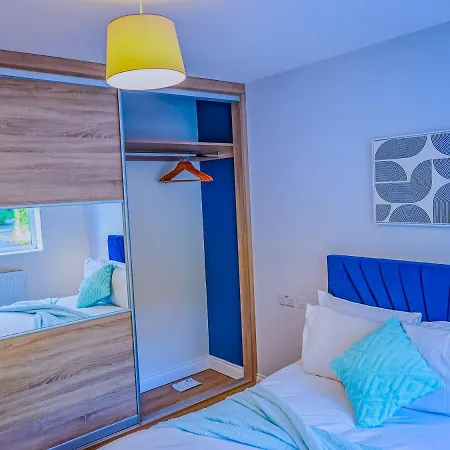 Holiday home Deja Blue Luxury By Altoluxoexperience Short Lets & Serviced With Free Wifi & Parking *