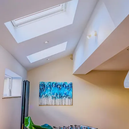 Deja Blue Luxury By Altoluxoexperience Short Lets & Serviced With Free Wifi & Parking * Bristol