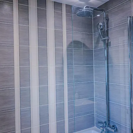 Deja Blue Luxury By Altoluxoexperience Short Lets & Serviced With Free Wifi & Parking *