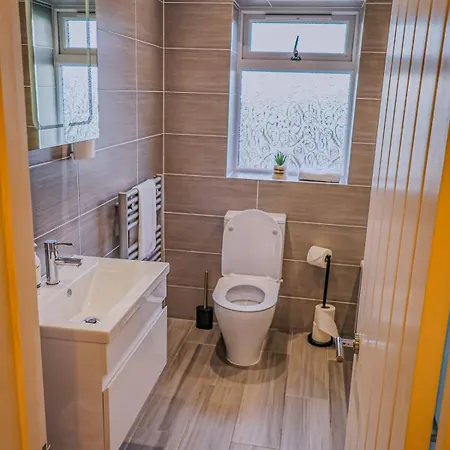 Deja Blue Luxury By Altoluxoexperience Short Lets & Serviced With Free Wifi & Parking Бристоль
